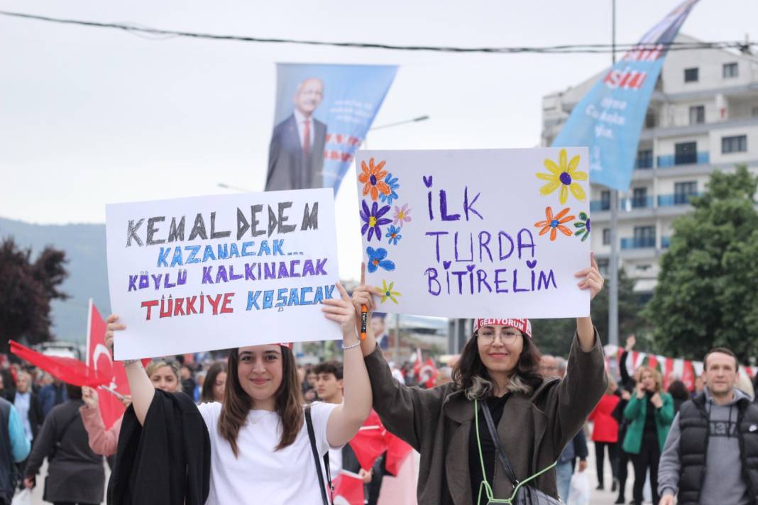 Fotoğraflarla Kılıçdaroğlu'nun Bursa mitingi: 'Sizi yok saydığınız kadınlar gönderecek' 11